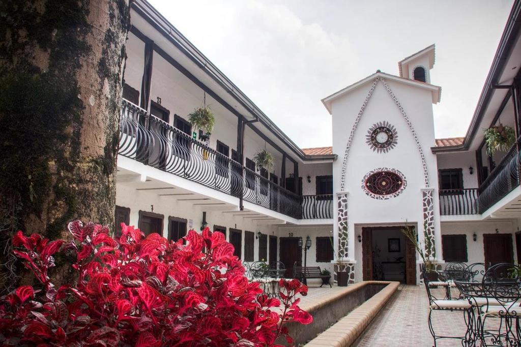 Casa Hotel Las Orquideas Circasia Exterior foto